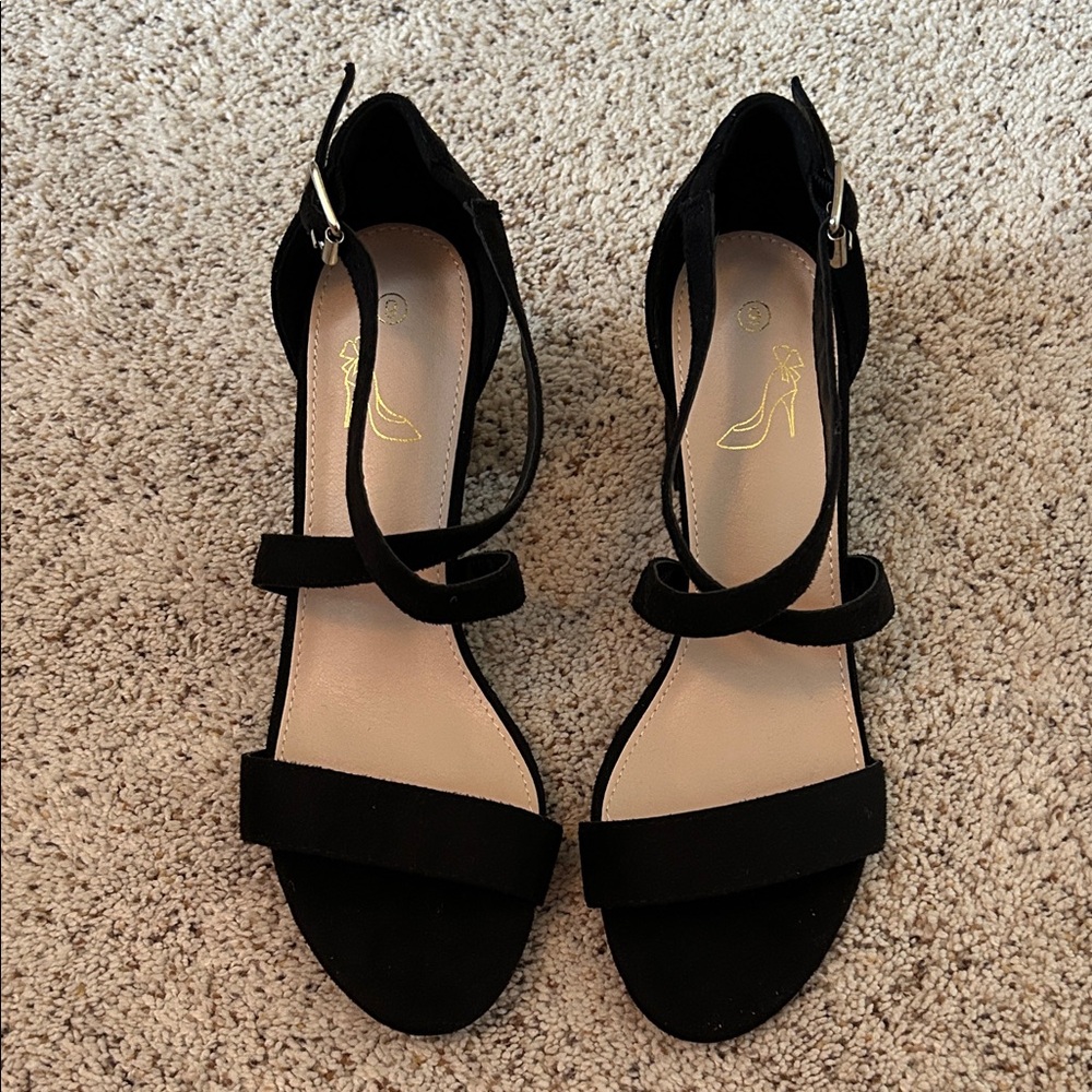 Elegant Black Suede Women's Heels NWT Size 9M